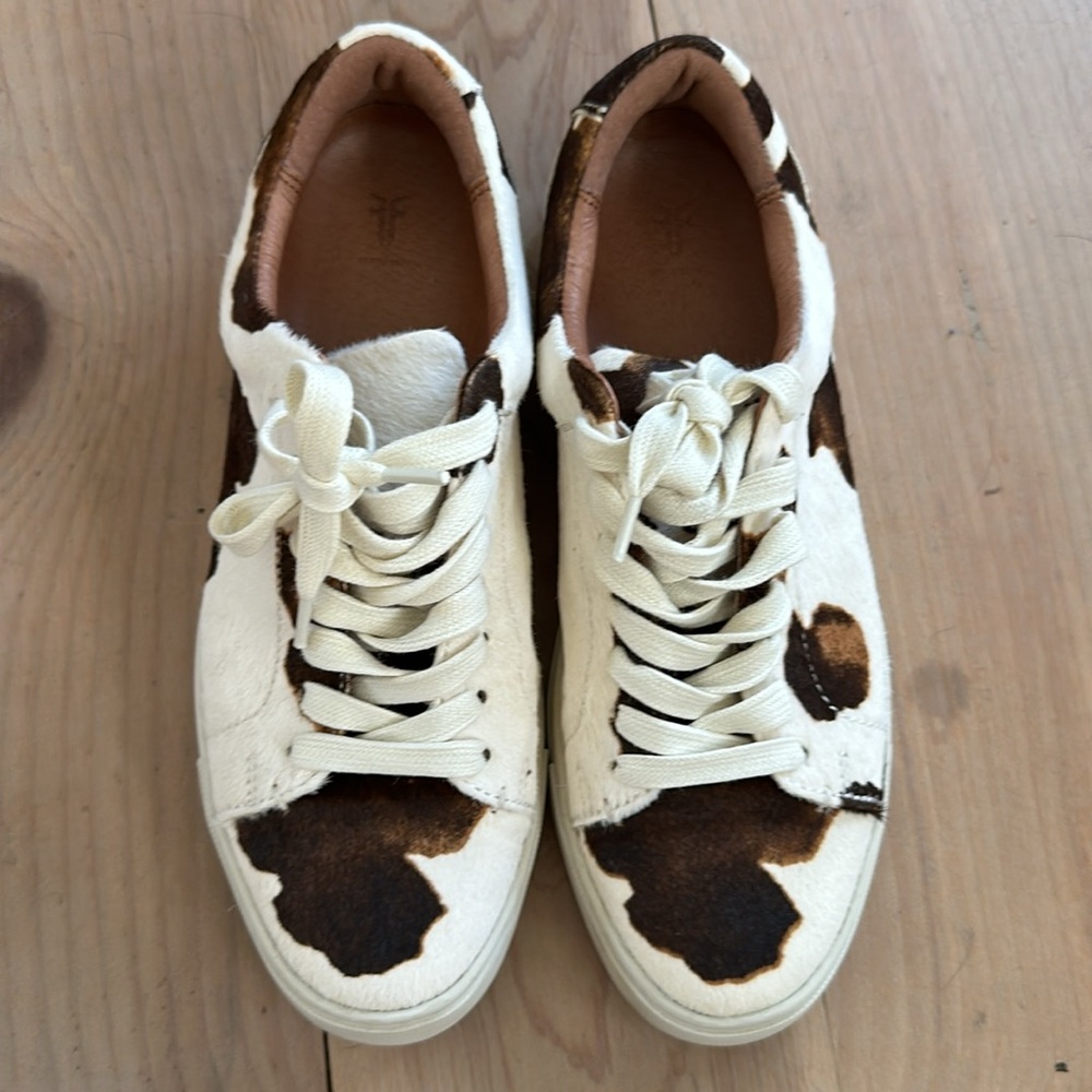 FRYE women’s ivy low lace leather suede sneakers cow print 7.5